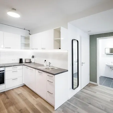 Limehome Mosonyi U
