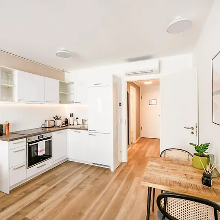 Limehome Mosonyi U Apartment