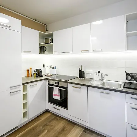 Limehome Mosonyi U Apartment *