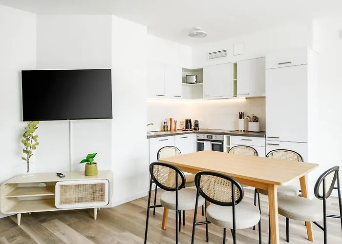 Limehome Mosonyi Apartment *